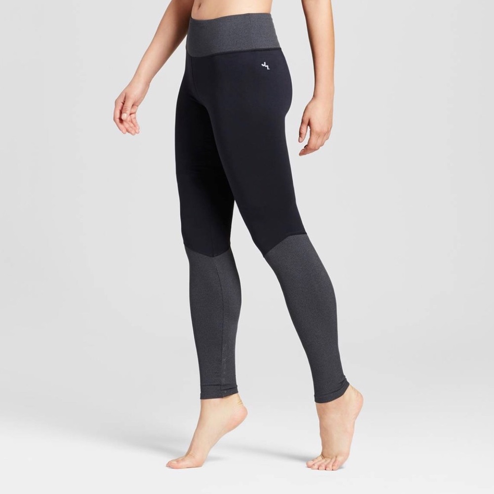 ✨ NWOT JoyLab black and gray leggings size large ✨